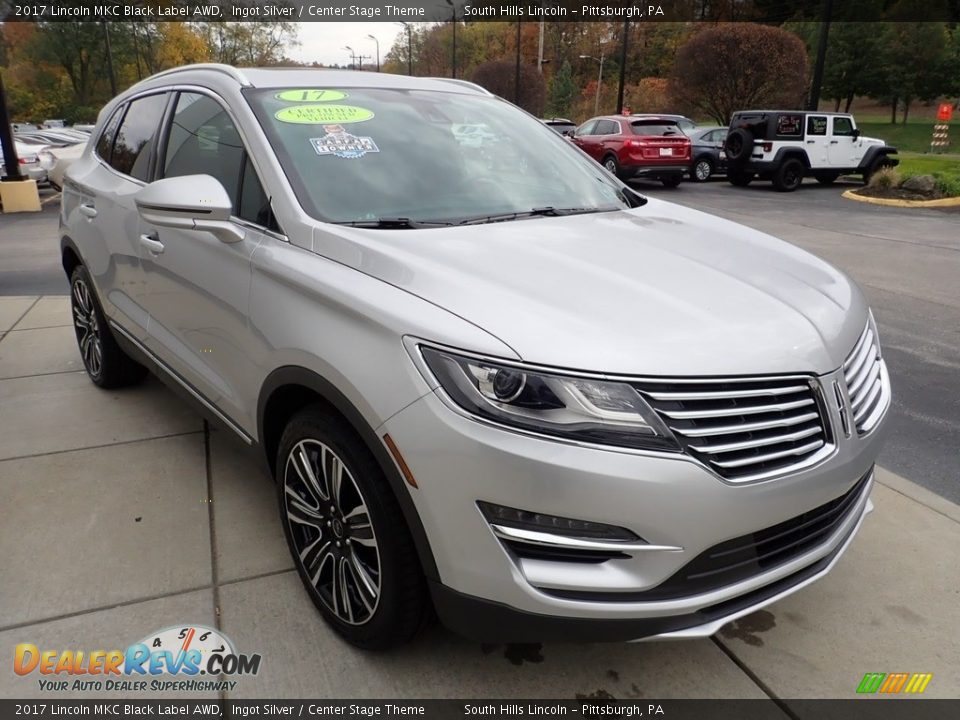 Front 3/4 View of 2017 Lincoln MKC Black Label AWD Photo #8