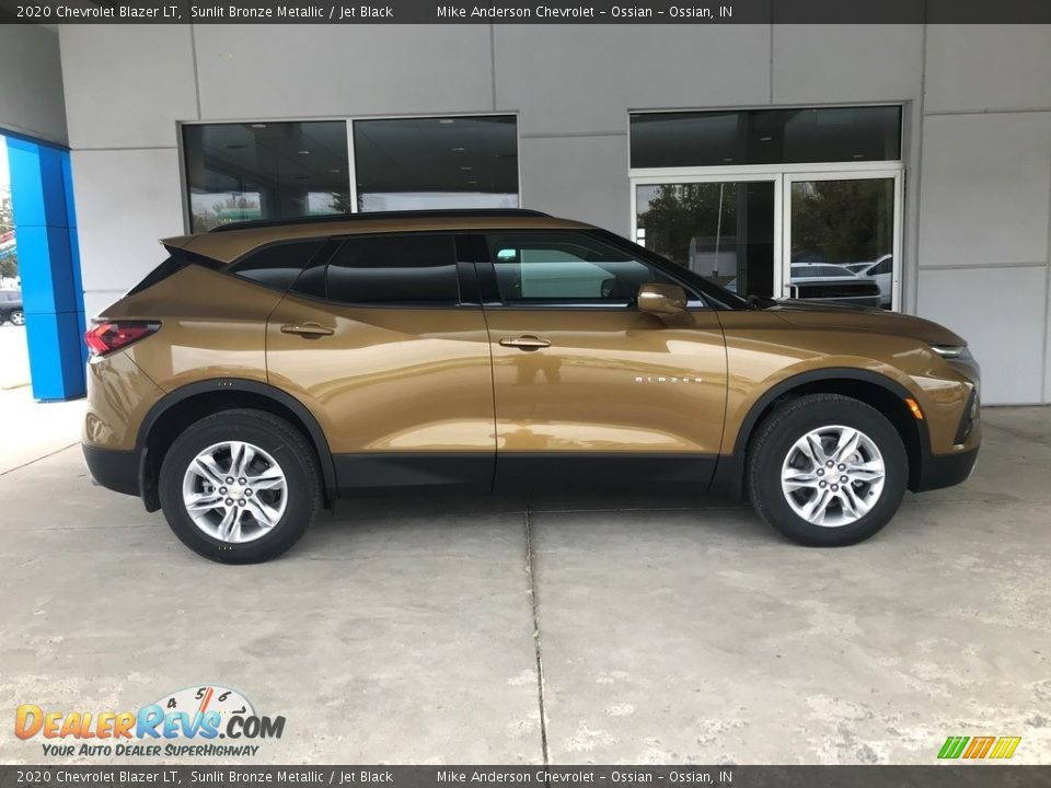 Sunlit Bronze Metallic 2020 Chevrolet Blazer LT Photo #2