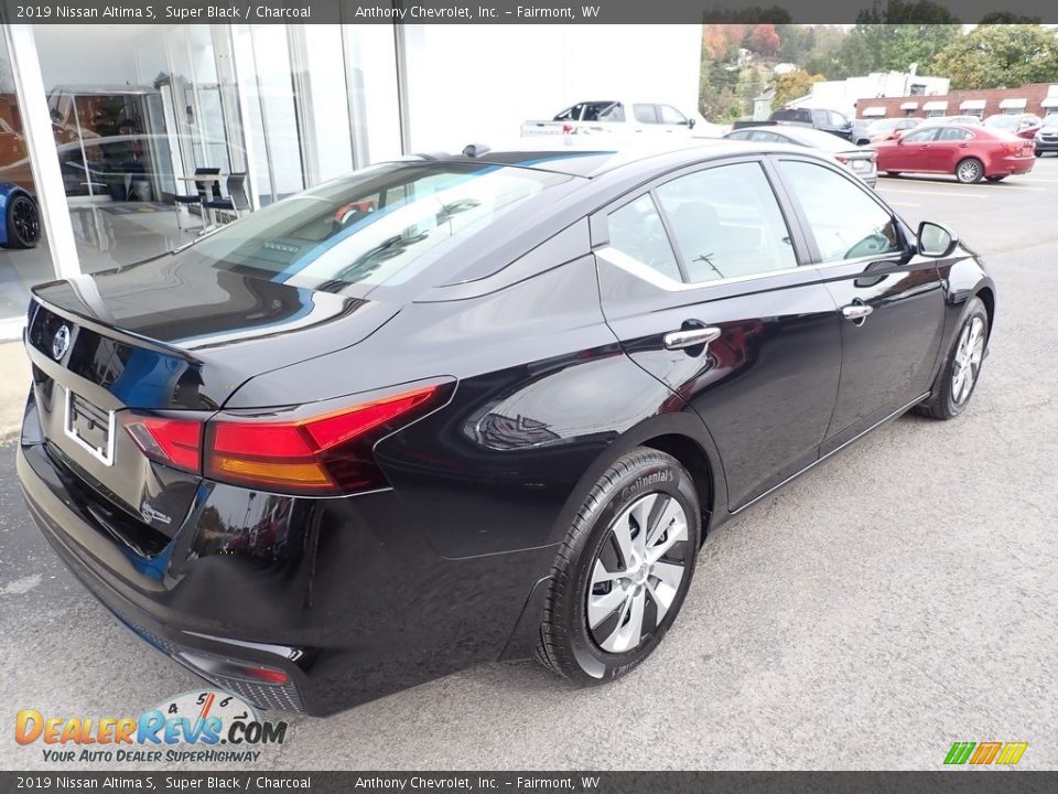 2019 Nissan Altima S Super Black / Charcoal Photo #4