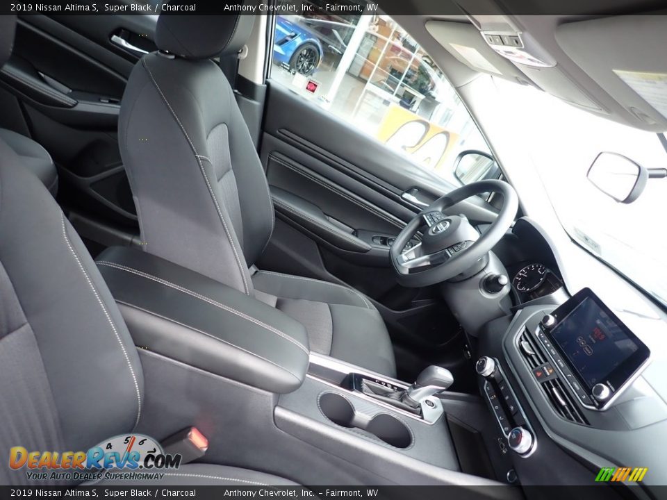 2019 Nissan Altima S Super Black / Charcoal Photo #10