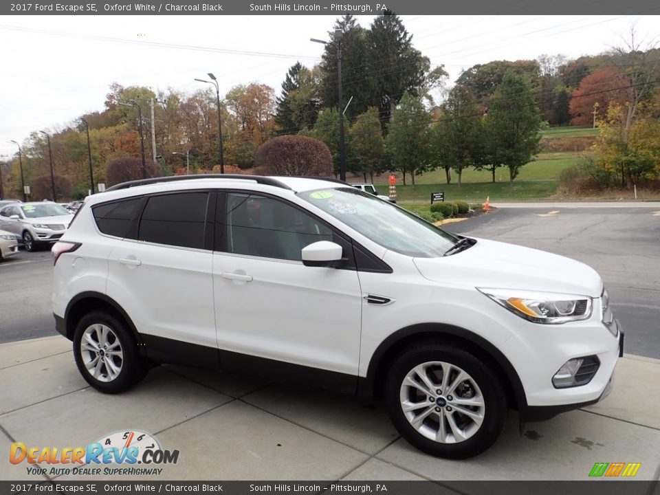 2017 Ford Escape SE Oxford White / Charcoal Black Photo #7