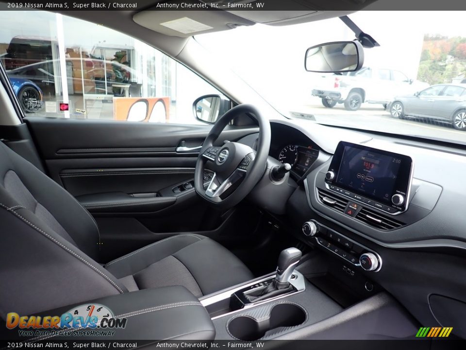 2019 Nissan Altima S Super Black / Charcoal Photo #11