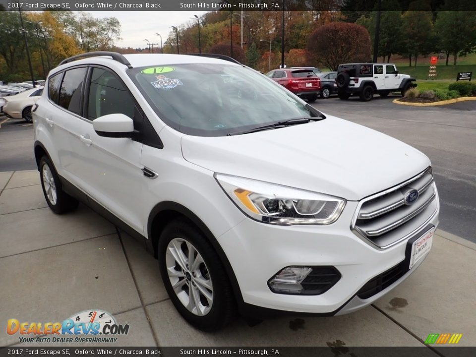 2017 Ford Escape SE Oxford White / Charcoal Black Photo #8