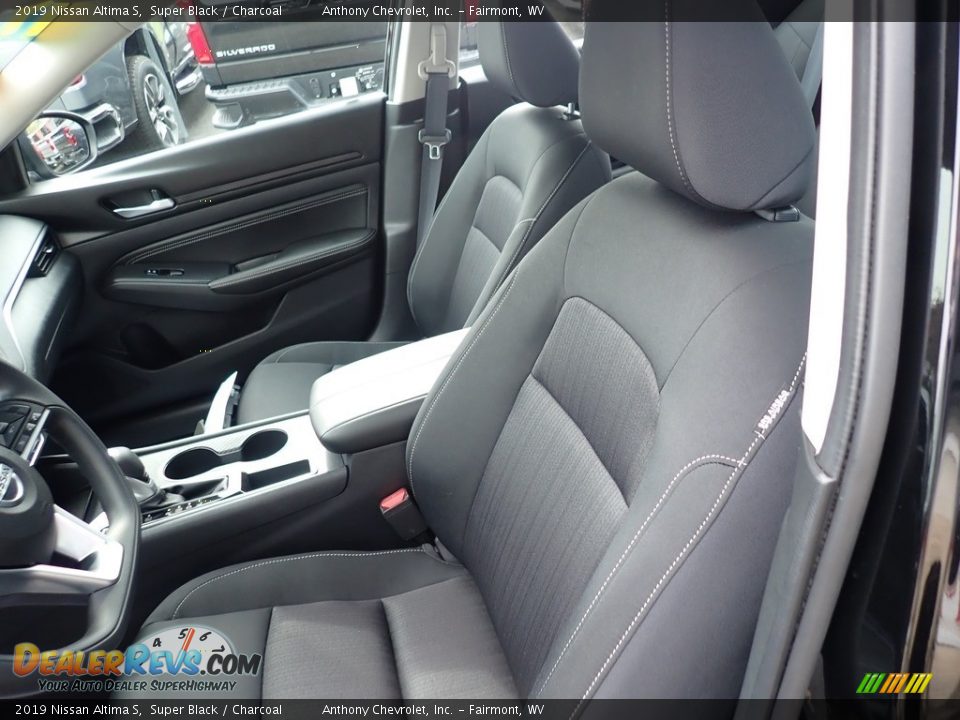 2019 Nissan Altima S Super Black / Charcoal Photo #13