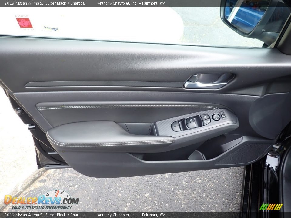 Door Panel of 2019 Nissan Altima S Photo #14