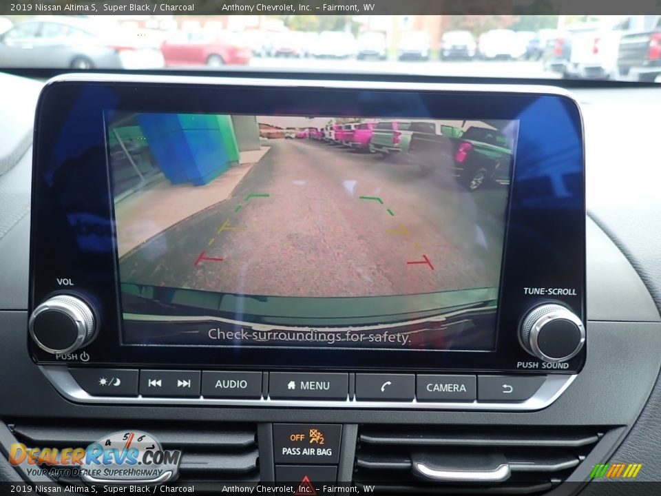2019 Nissan Altima S Super Black / Charcoal Photo #17