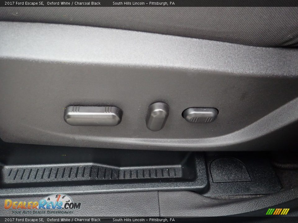 2017 Ford Escape SE Oxford White / Charcoal Black Photo #20