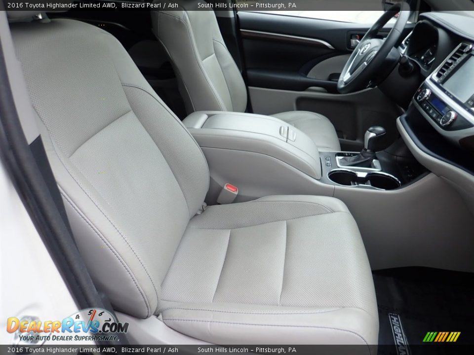 2016 Toyota Highlander Limited AWD Blizzard Pearl / Ash Photo #11