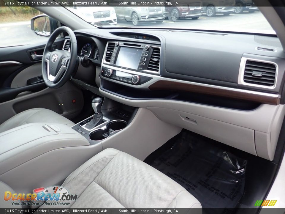 2016 Toyota Highlander Limited AWD Blizzard Pearl / Ash Photo #12