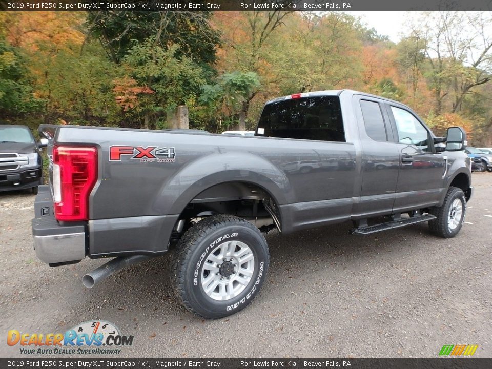 2019 Ford F250 Super Duty XLT SuperCab 4x4 Magnetic / Earth Gray Photo #2