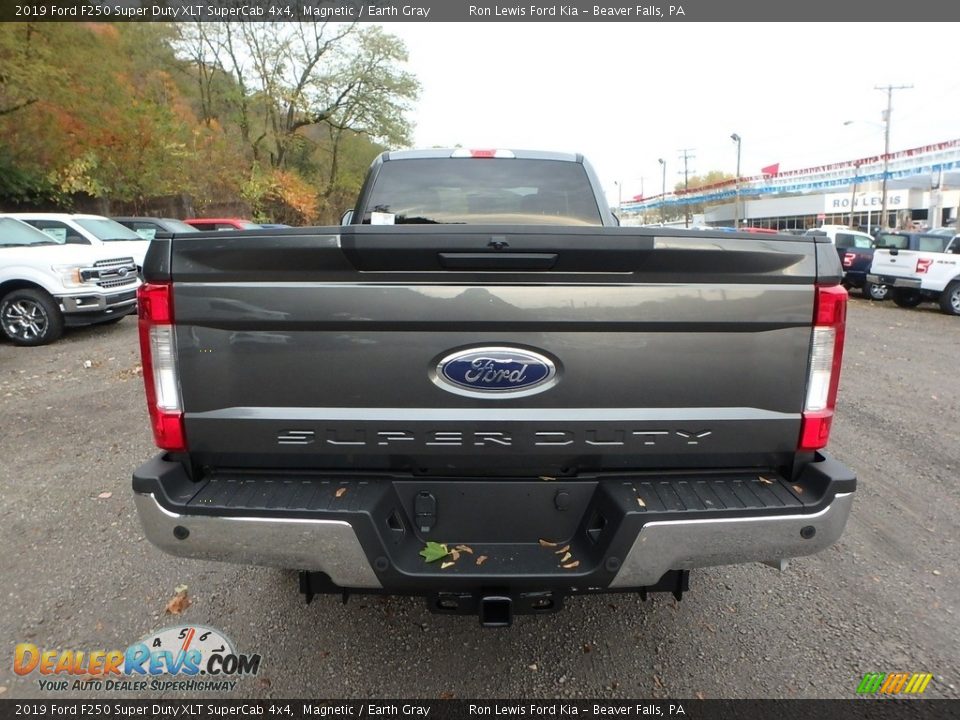 2019 Ford F250 Super Duty XLT SuperCab 4x4 Magnetic / Earth Gray Photo #3