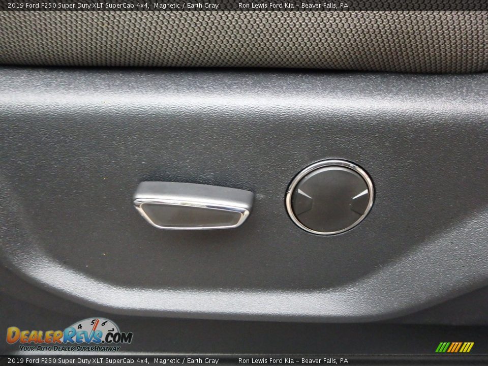 2019 Ford F250 Super Duty XLT SuperCab 4x4 Magnetic / Earth Gray Photo #11