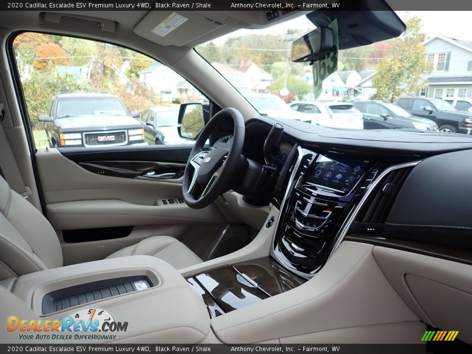 Dashboard of 2020 Cadillac Escalade ESV Premium Luxury 4WD Photo #12