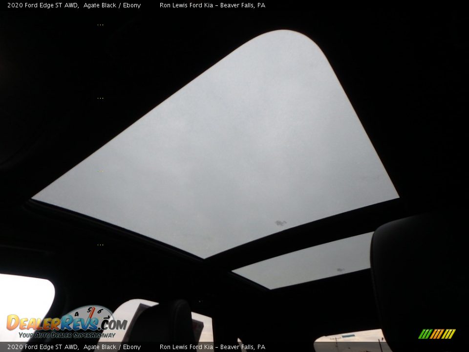 Sunroof of 2020 Ford Edge ST AWD Photo #19