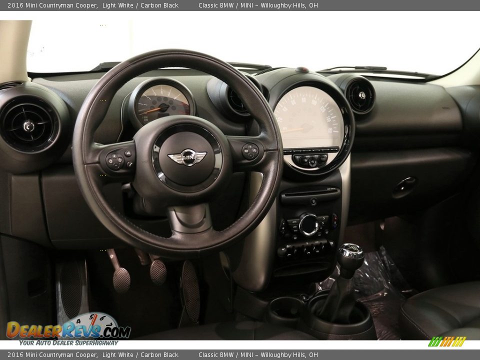 2016 Mini Countryman Cooper Light White / Carbon Black Photo #6