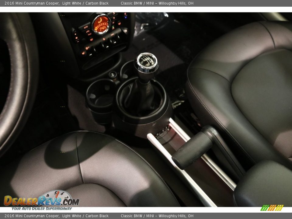 2016 Mini Countryman Cooper Light White / Carbon Black Photo #11