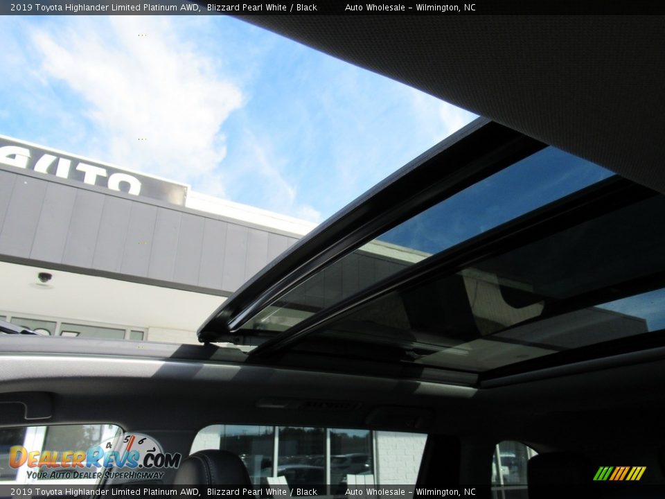 2019 Toyota Highlander Limited Platinum AWD Blizzard Pearl White / Black Photo #13