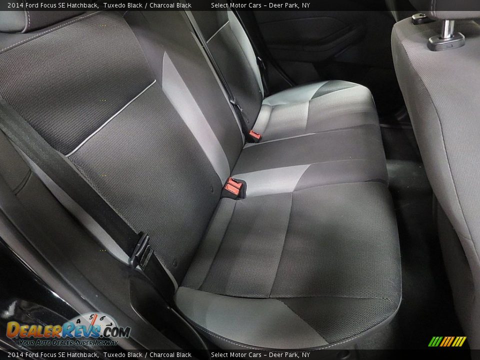 2014 Ford Focus SE Hatchback Tuxedo Black / Charcoal Black Photo #14