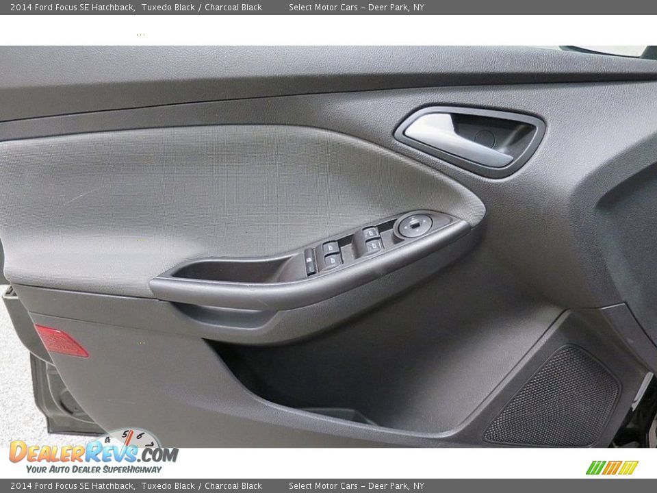 2014 Ford Focus SE Hatchback Tuxedo Black / Charcoal Black Photo #15