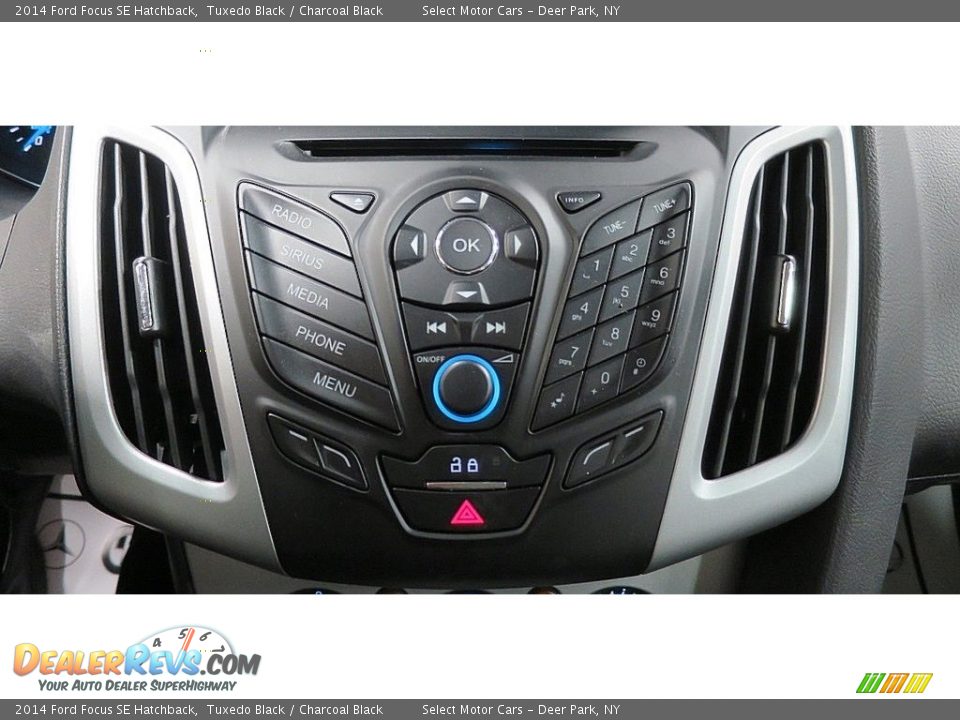 2014 Ford Focus SE Hatchback Tuxedo Black / Charcoal Black Photo #18