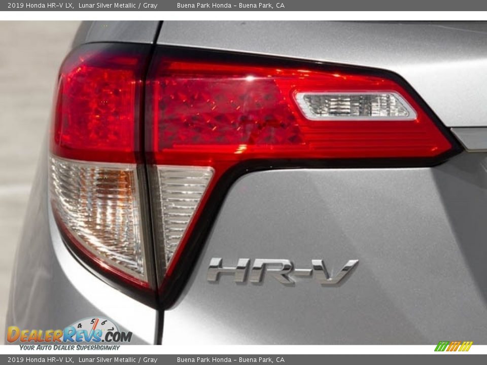 2019 Honda HR-V LX Lunar Silver Metallic / Gray Photo #7