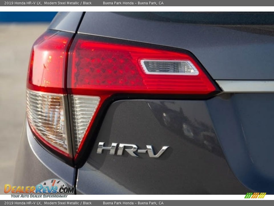 2019 Honda HR-V LX Modern Steel Metallic / Black Photo #7