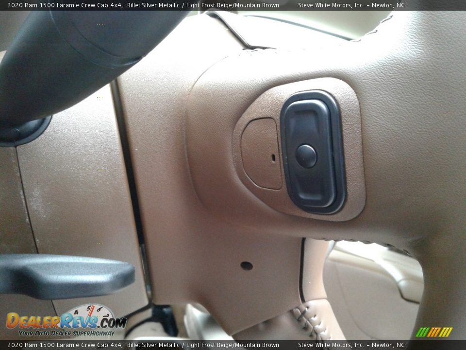 2020 Ram 1500 Laramie Crew Cab 4x4 Billet Silver Metallic / Light Frost Beige/Mountain Brown Photo #17