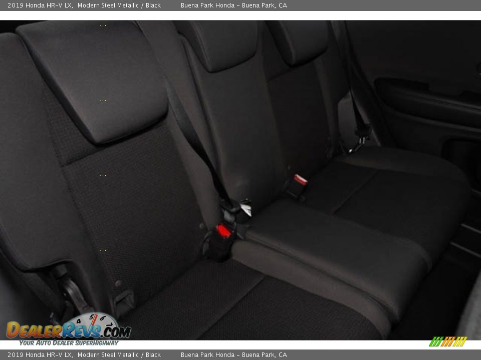 2019 Honda HR-V LX Modern Steel Metallic / Black Photo #26