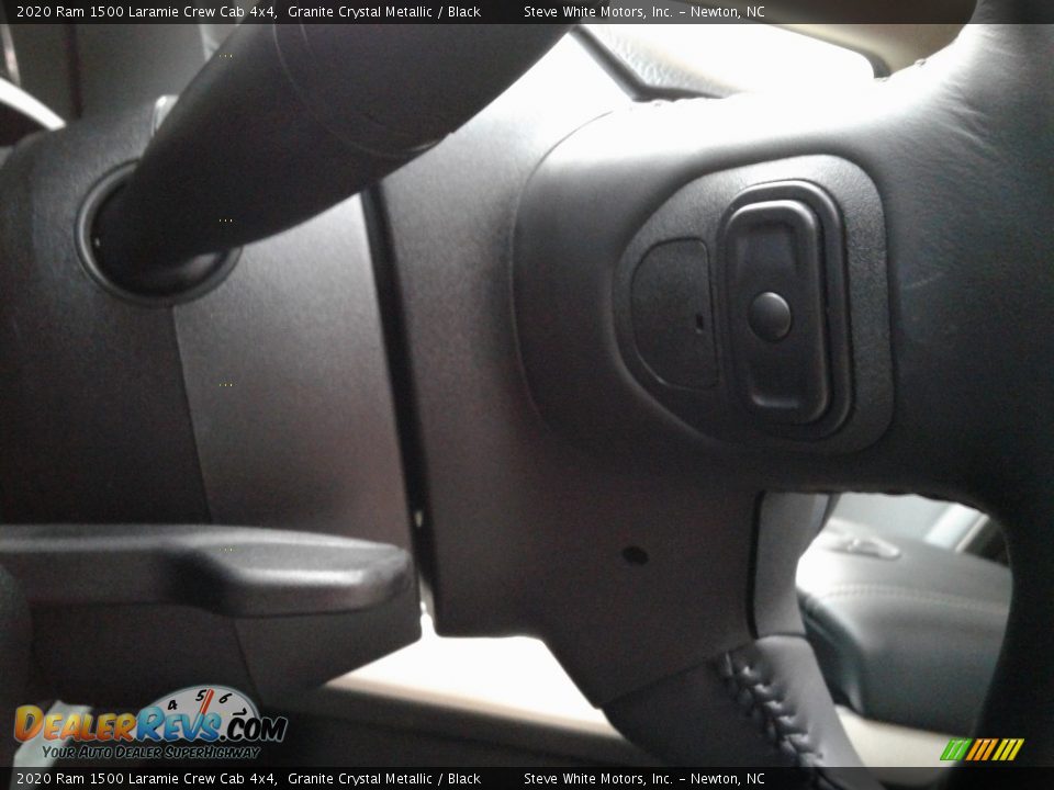 2020 Ram 1500 Laramie Crew Cab 4x4 Granite Crystal Metallic / Black Photo #18