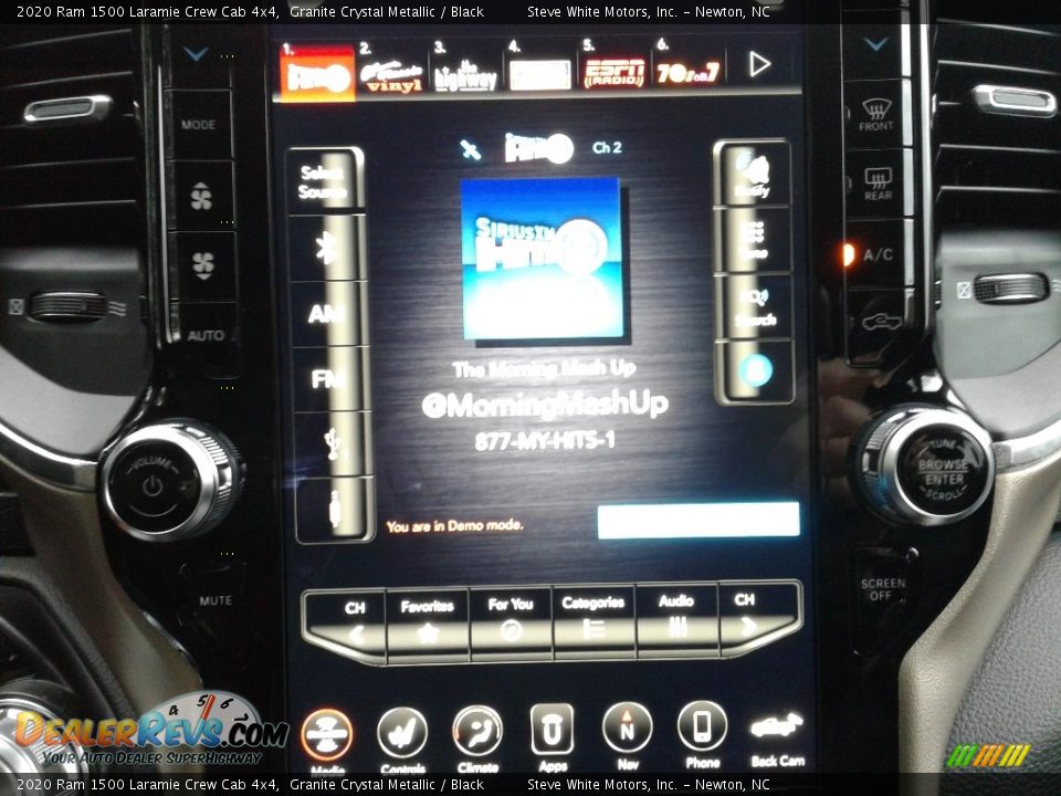 2020 Ram 1500 Laramie Crew Cab 4x4 Granite Crystal Metallic / Black Photo #24