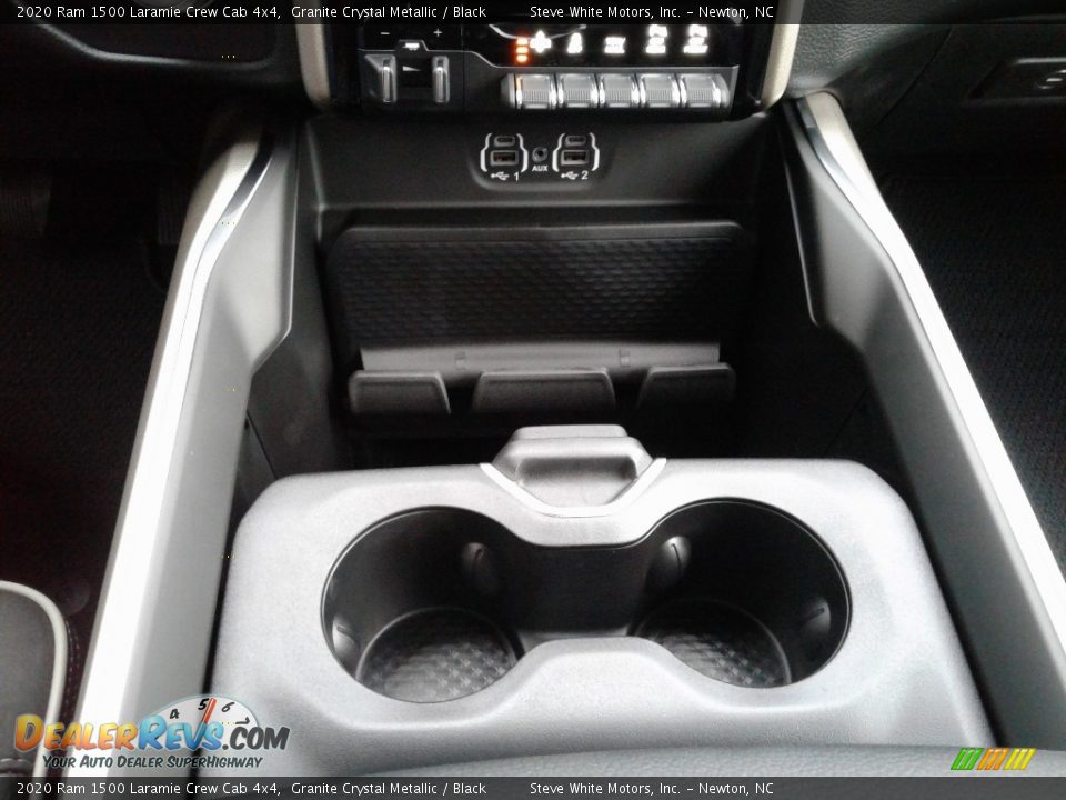 2020 Ram 1500 Laramie Crew Cab 4x4 Granite Crystal Metallic / Black Photo #33