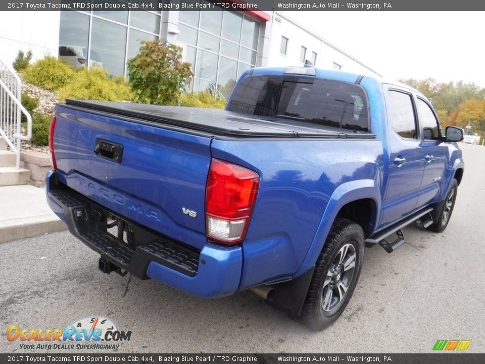 2017 Toyota Tacoma TRD Sport Double Cab 4x4 Blazing Blue Pearl / TRD Graphite Photo #11