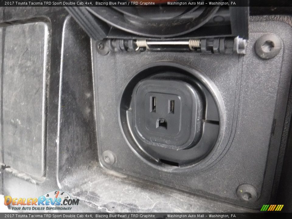 2017 Toyota Tacoma TRD Sport Double Cab 4x4 Blazing Blue Pearl / TRD Graphite Photo #16