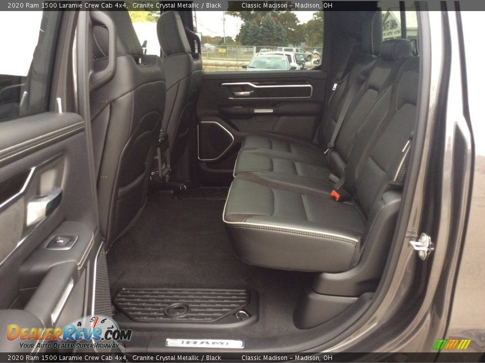 2020 Ram 1500 Laramie Crew Cab 4x4 Granite Crystal Metallic / Black Photo #17