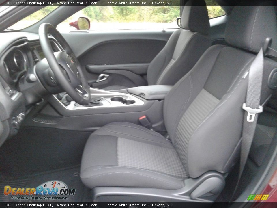 2019 Dodge Challenger SXT Octane Red Pearl / Black Photo #10