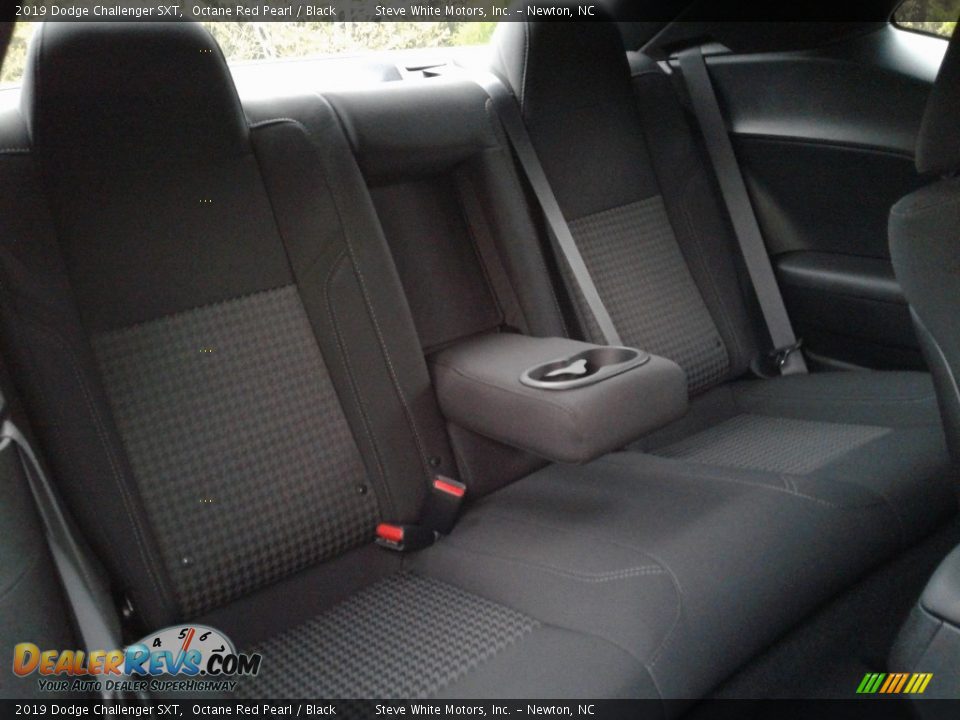 2019 Dodge Challenger SXT Octane Red Pearl / Black Photo #13