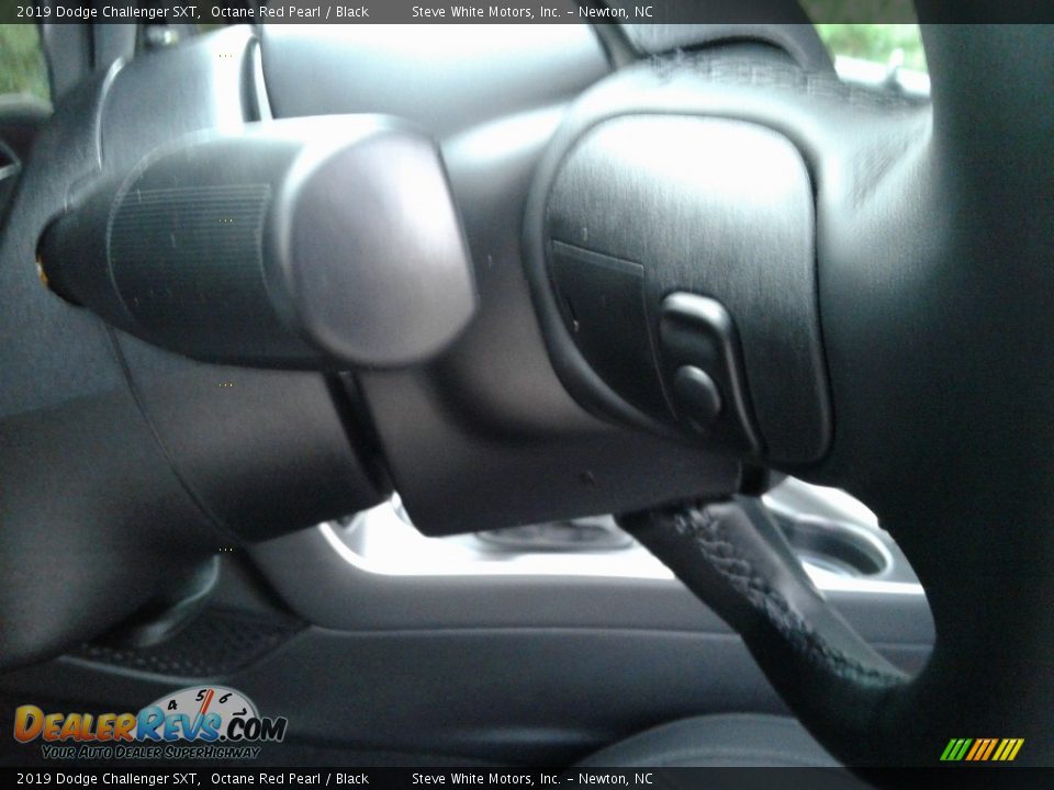 2019 Dodge Challenger SXT Octane Red Pearl / Black Photo #15