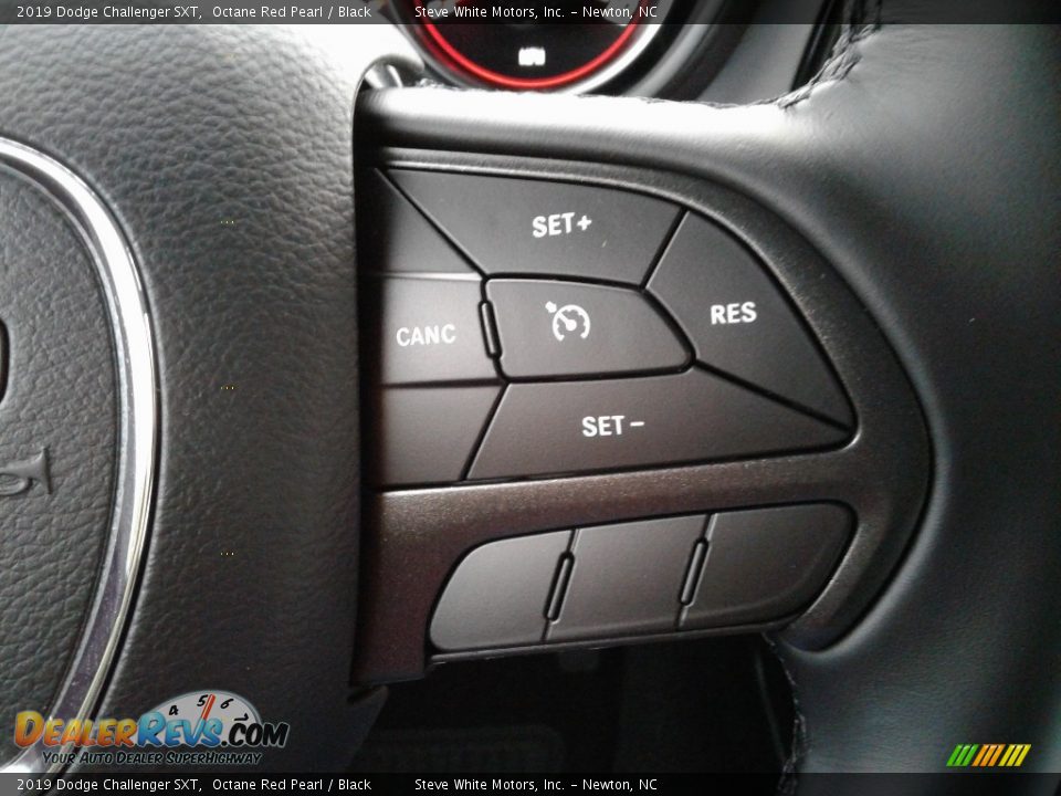 2019 Dodge Challenger SXT Octane Red Pearl / Black Photo #17
