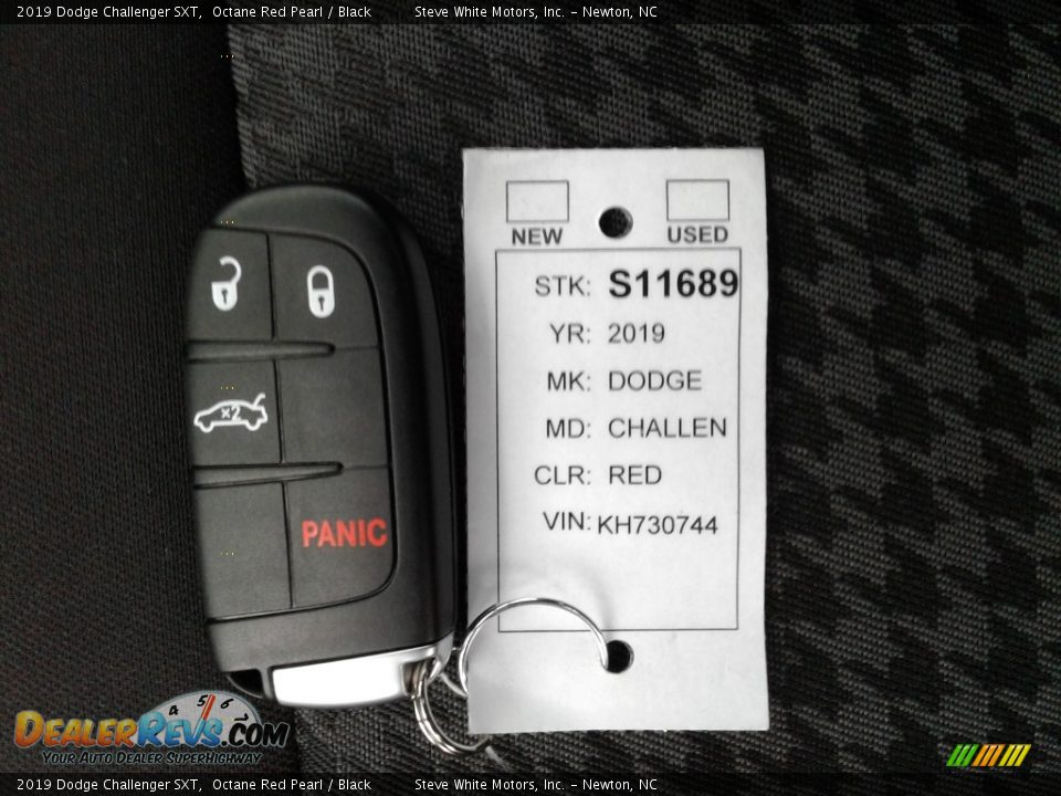 2019 Dodge Challenger SXT Octane Red Pearl / Black Photo #28