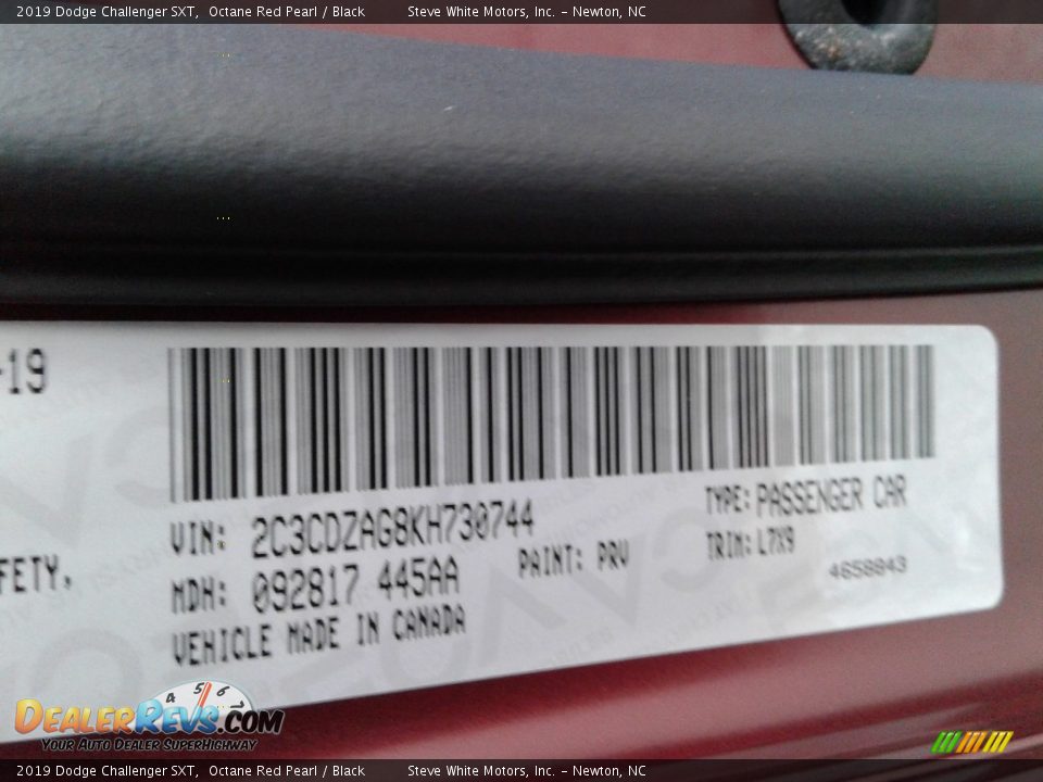 2019 Dodge Challenger SXT Octane Red Pearl / Black Photo #30