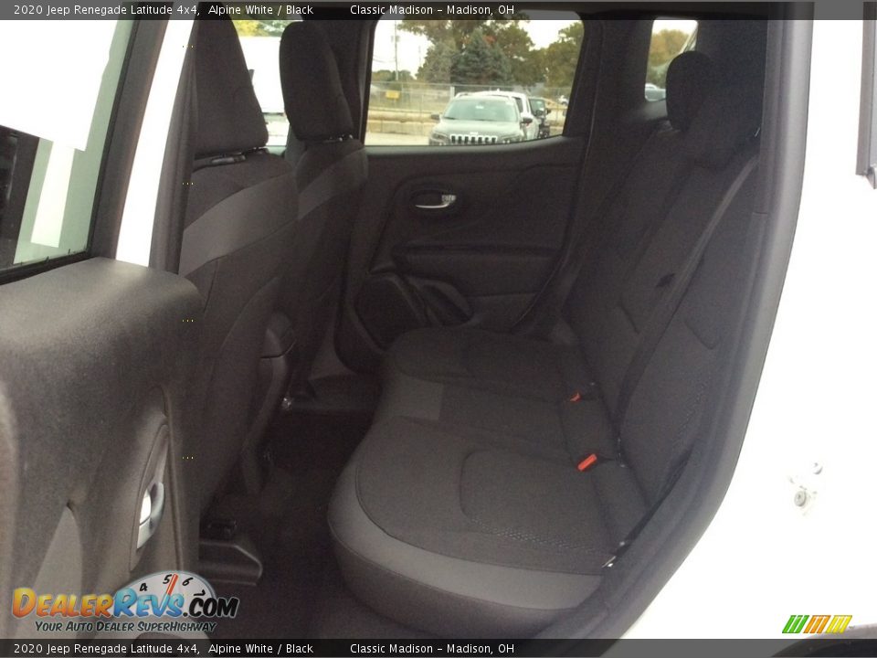 2020 Jeep Renegade Latitude 4x4 Alpine White / Black Photo #17