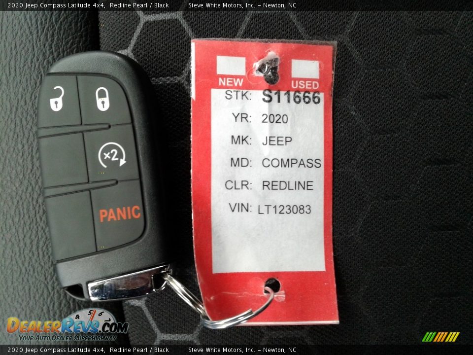 2020 Jeep Compass Latitude 4x4 Redline Pearl / Black Photo #29