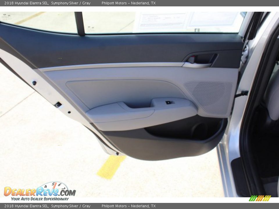 2018 Hyundai Elantra SEL Symphony Silver / Gray Photo #18