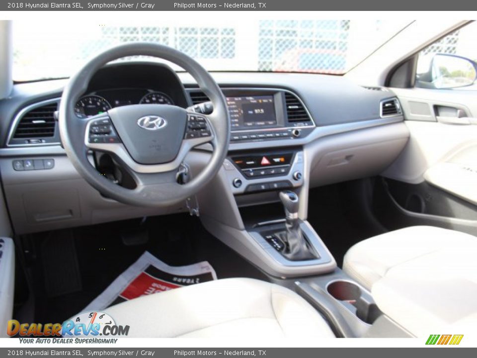2018 Hyundai Elantra SEL Symphony Silver / Gray Photo #20