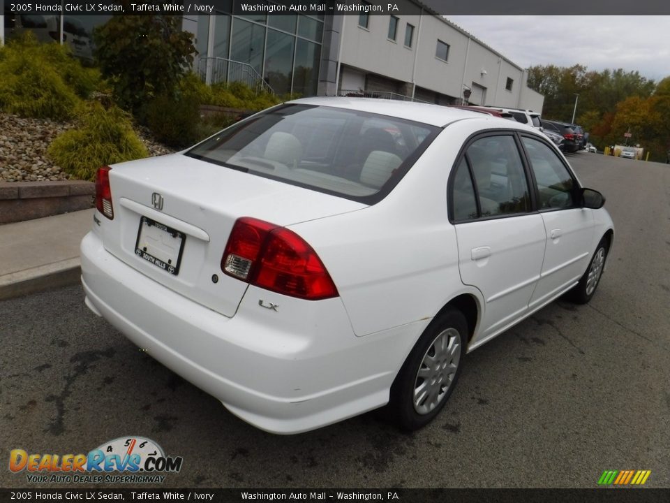 2005 Honda Civic LX Sedan Taffeta White / Ivory Photo #8
