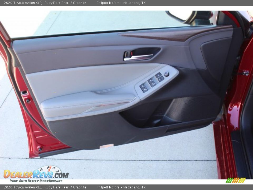 2020 Toyota Avalon XLE Ruby Flare Pearl / Graphite Photo #9