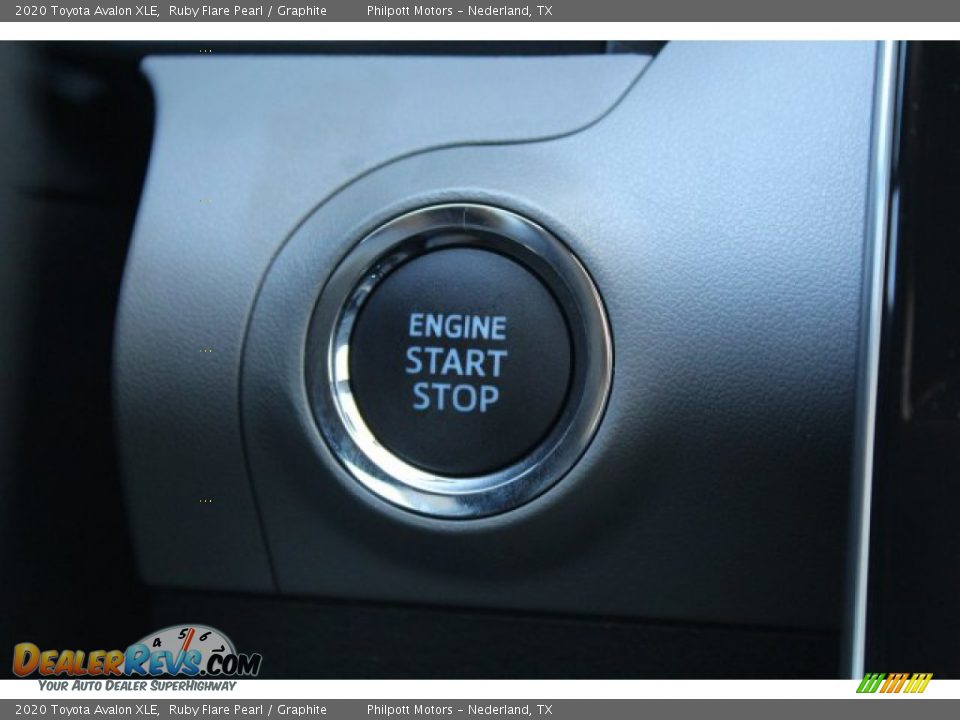 2020 Toyota Avalon XLE Ruby Flare Pearl / Graphite Photo #18