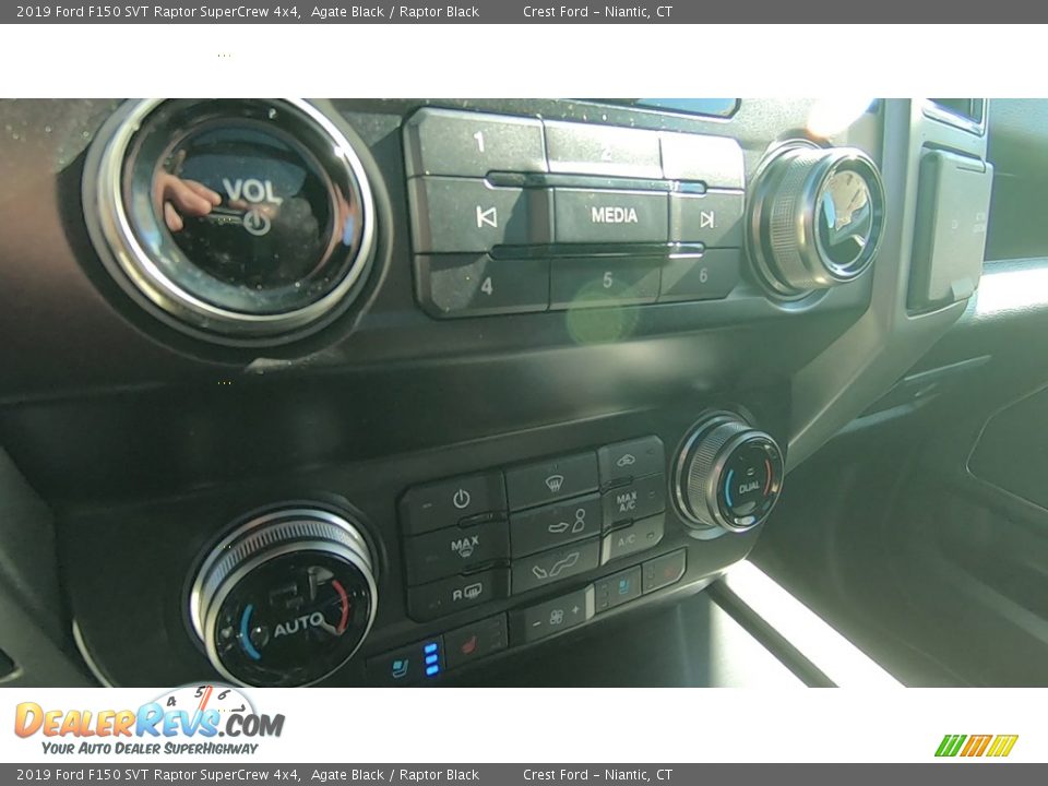 2019 Ford F150 SVT Raptor SuperCrew 4x4 Agate Black / Raptor Black Photo #16