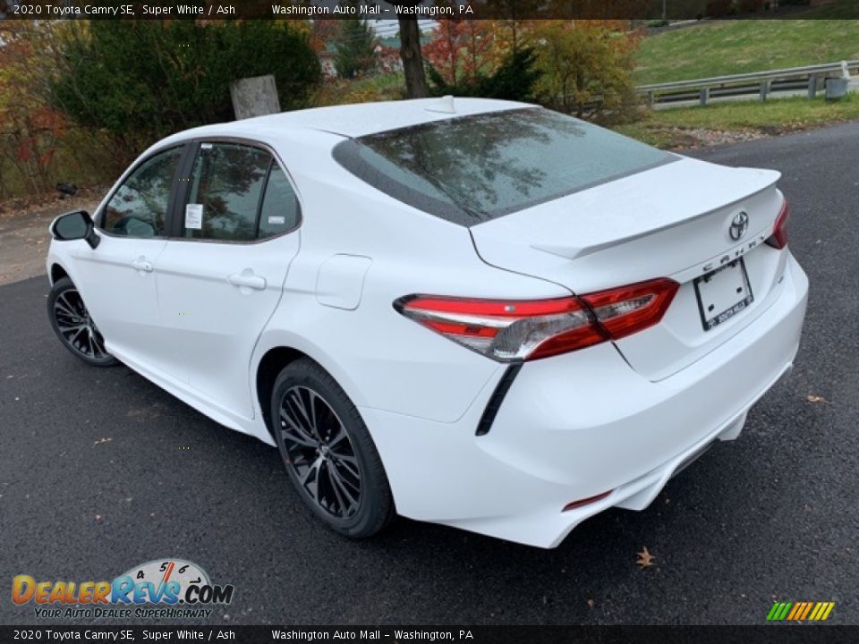 2020 Toyota Camry SE Super White / Ash Photo #8