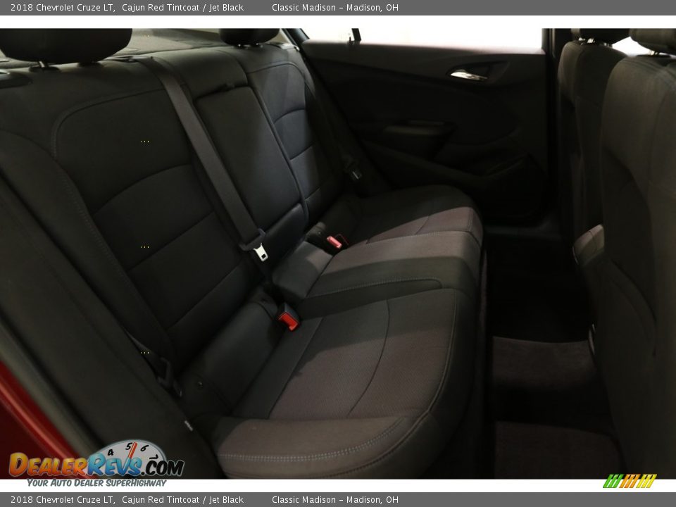 2018 Chevrolet Cruze LT Cajun Red Tintcoat / Jet Black Photo #16